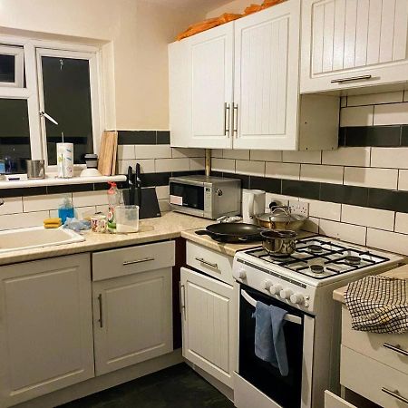 Comfortable Double Bedroom In London Hornchurch Luaran gambar